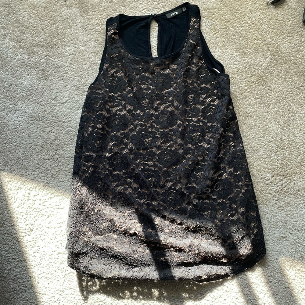 Stylish lace top with nude color underneath super cute